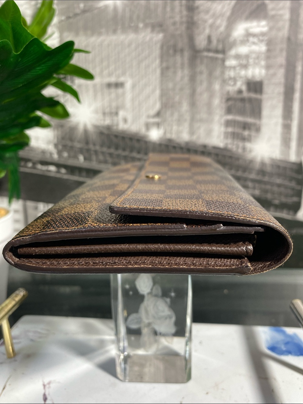 Authentic Louis Vuitton Damier Long Sarah Wallet - Picture 14 of 16